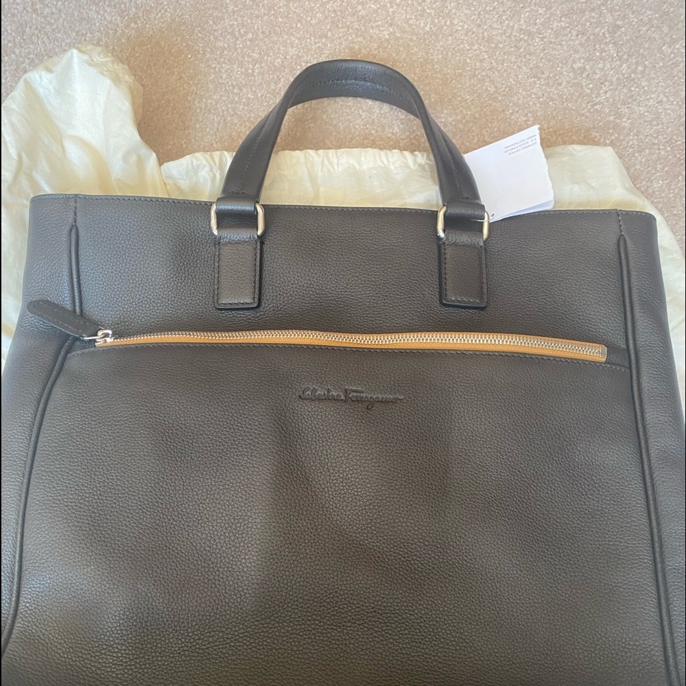 Ferragamo top handle tote - Picture 2 of 16